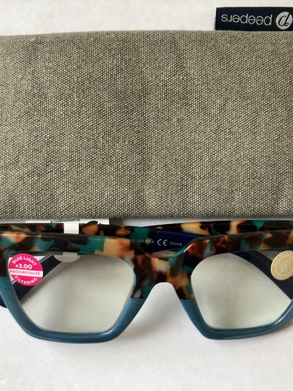 New Teal Marble Peepers Progressive blue light filter readers +3.00 & case